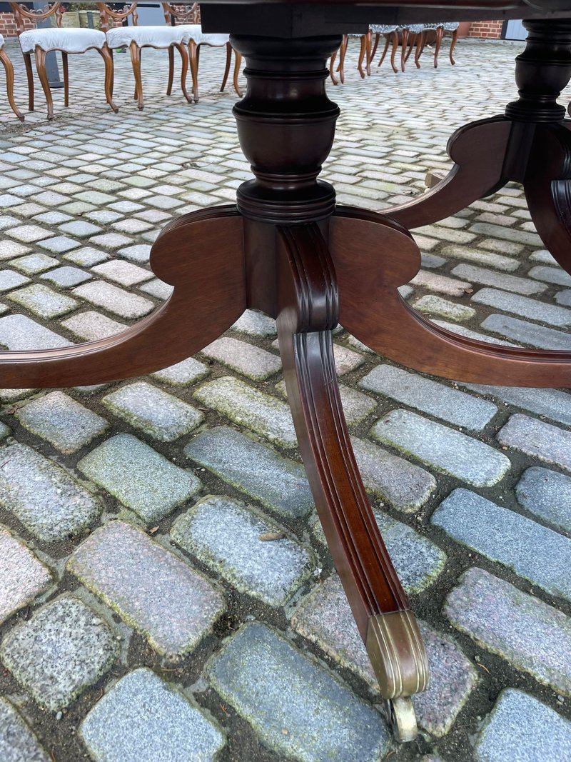 Rare 28 Seater 6 Pilar Antique George III Quality Mahogany Dining Table 72 x 161 x 609 cm - Image 21